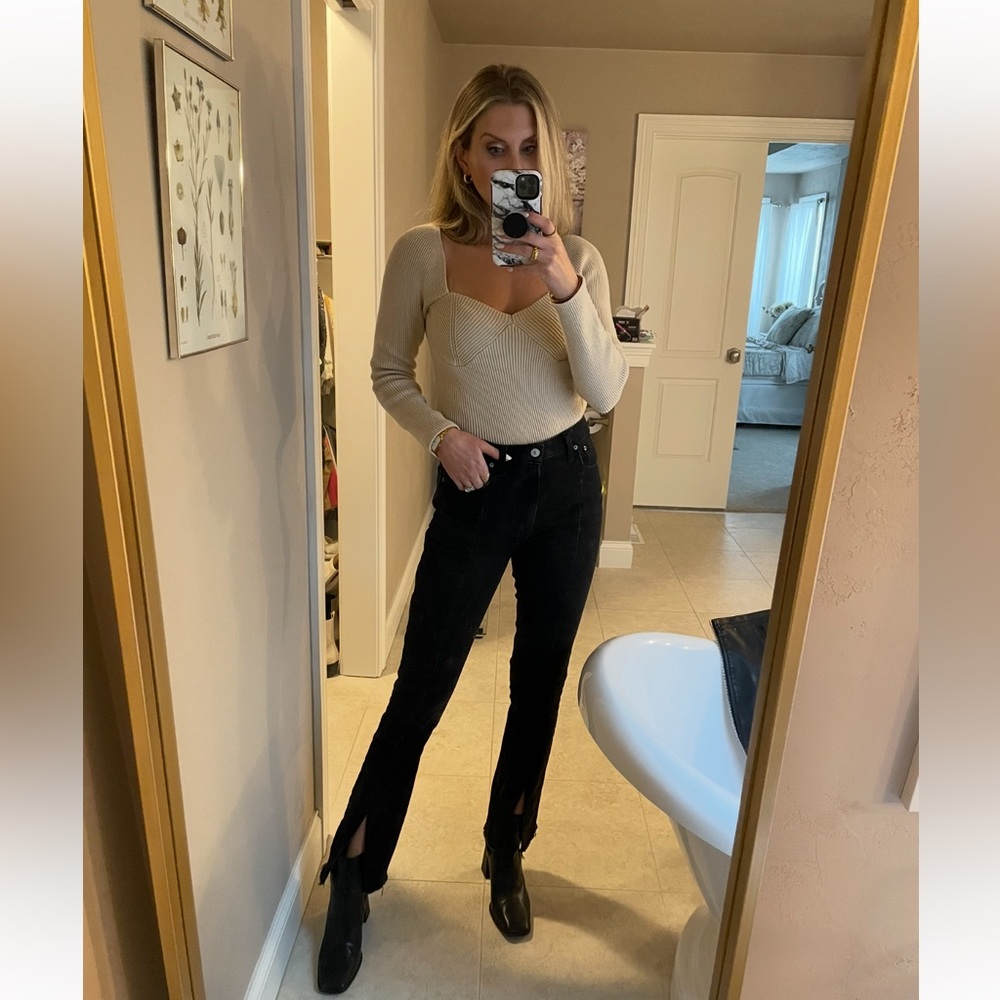 Astr the label Cream Ribbed Knit Sweater